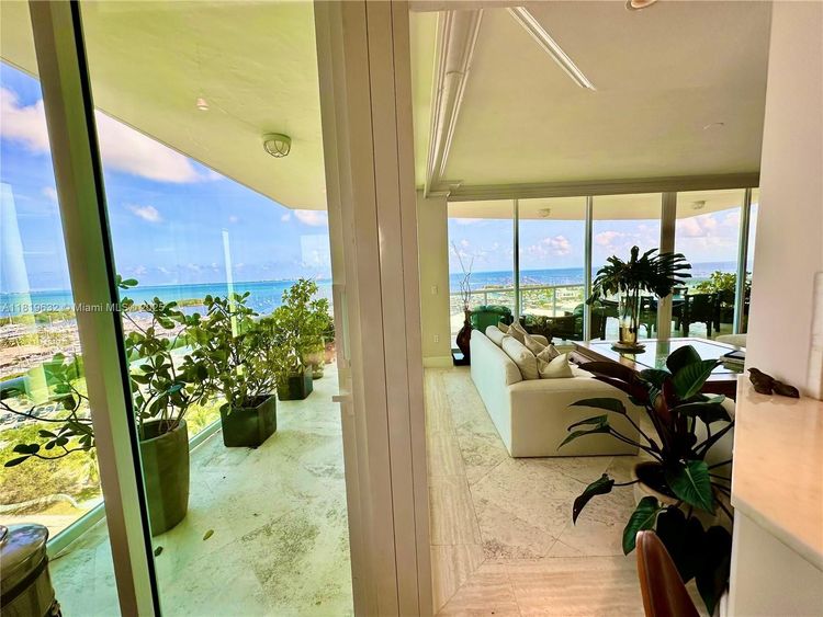 Grove Hill Tower #1403 image #15