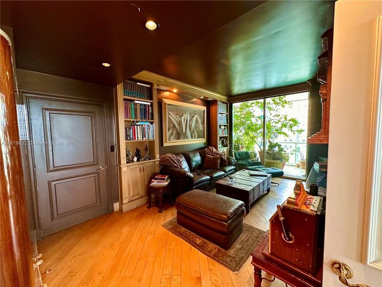 Grove Hill Tower #1403 image #26