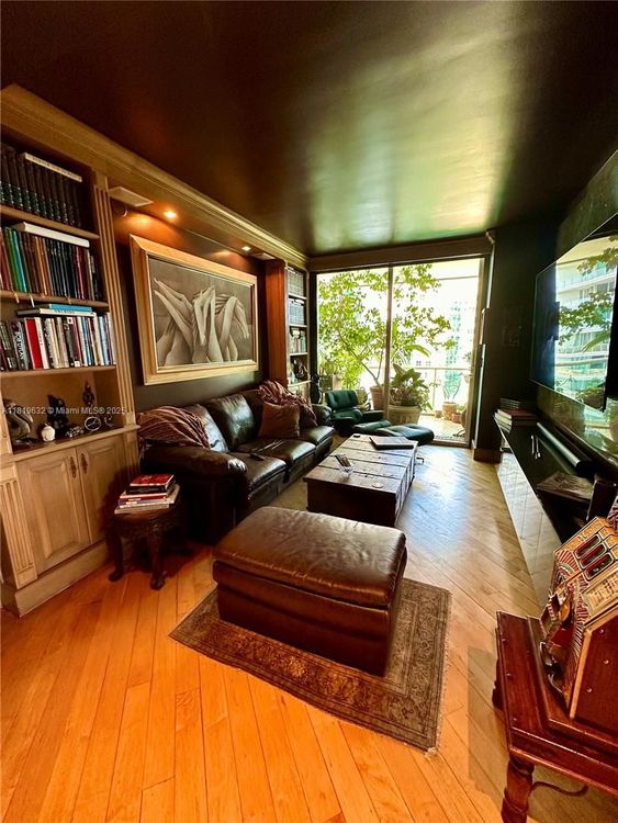 Grove Hill Tower #1403 image #27