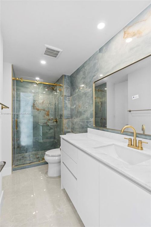 Crystal House #14H image #20