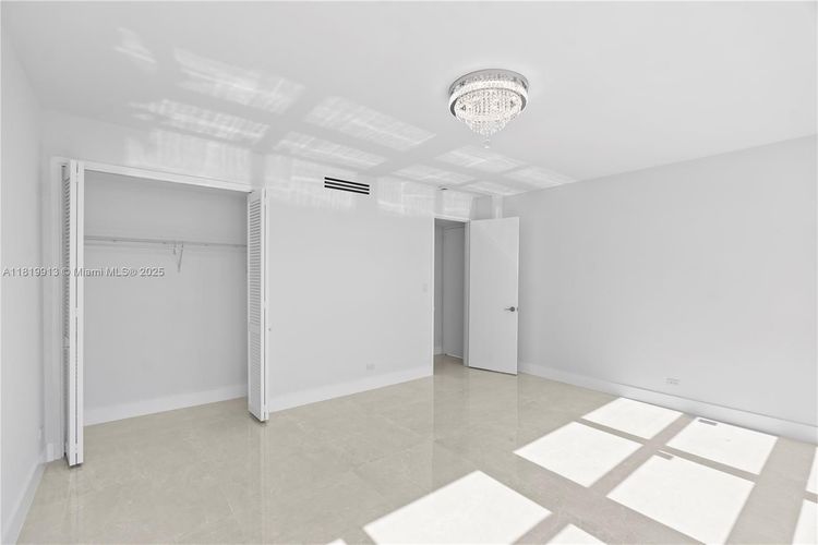 Crystal House #14H image #25