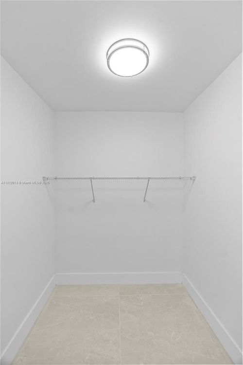 Crystal House #14H image #31