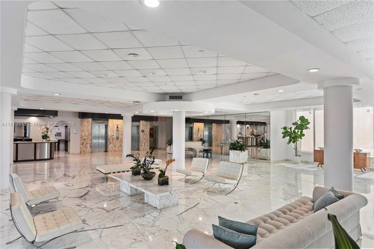 Crystal House #14H image #32