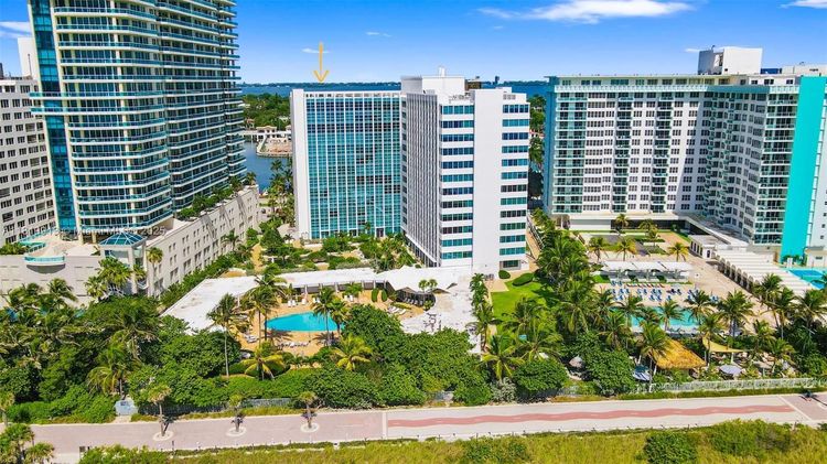 Crystal House #14H image #45