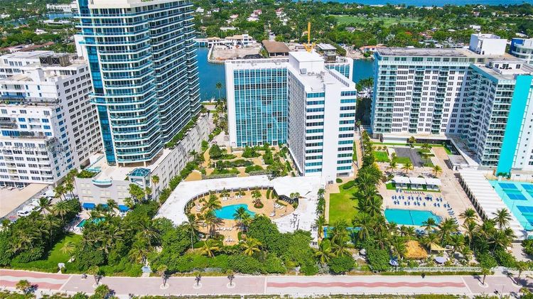 Crystal House #14H image #51