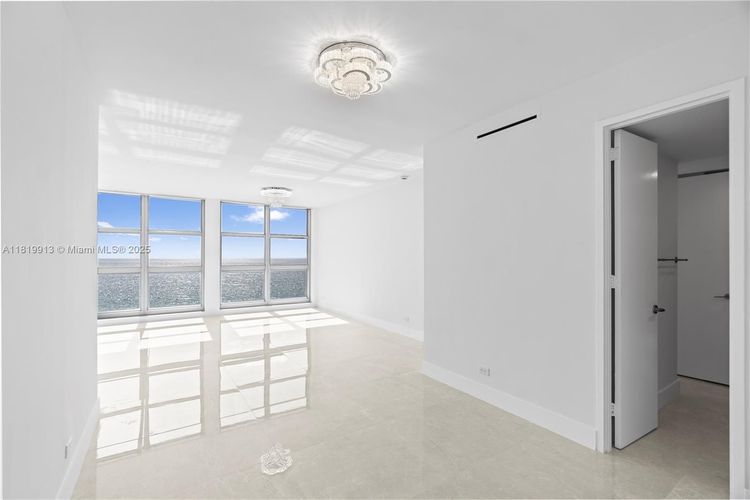 Crystal House #14H image #7