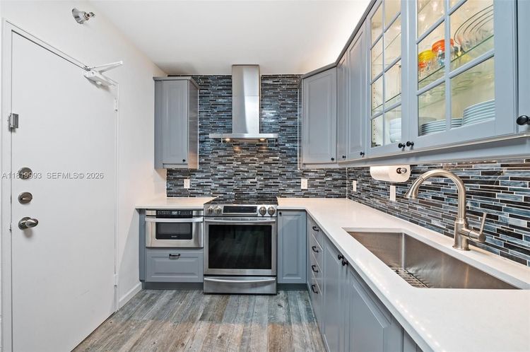 The Plaza of Bal Harbour #1508 image #10