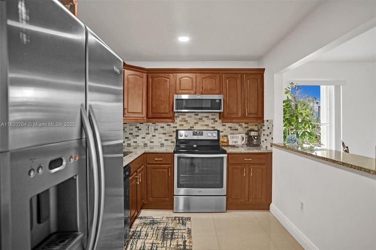 Fountain Towers #405 image #10