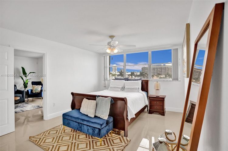 Fountain Towers #405 image #15