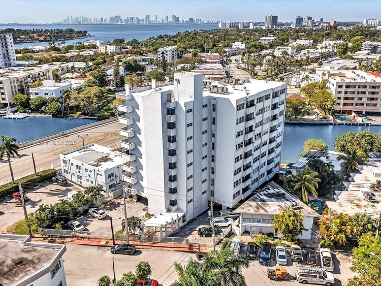 Fountain Towers #405 image #31