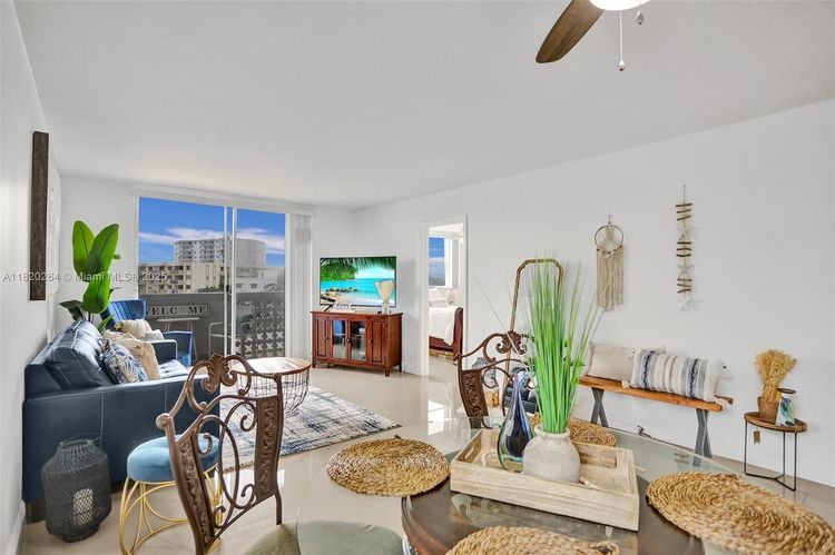 Fountain Towers #405 image #8