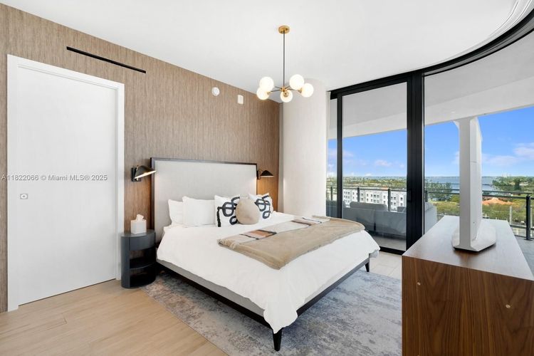 Eighty Seven Park #805 image #12