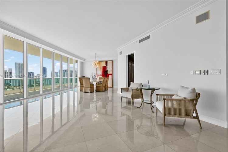 Porto Vita North Tower #2201 image #10