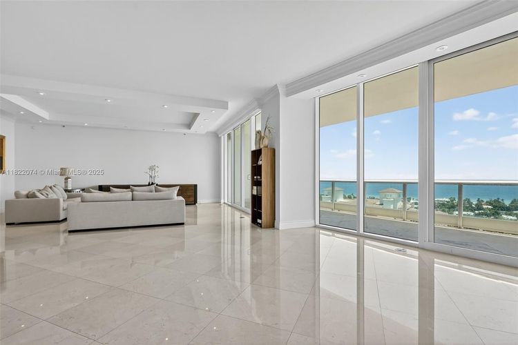 Porto Vita North Tower #2201 image #11