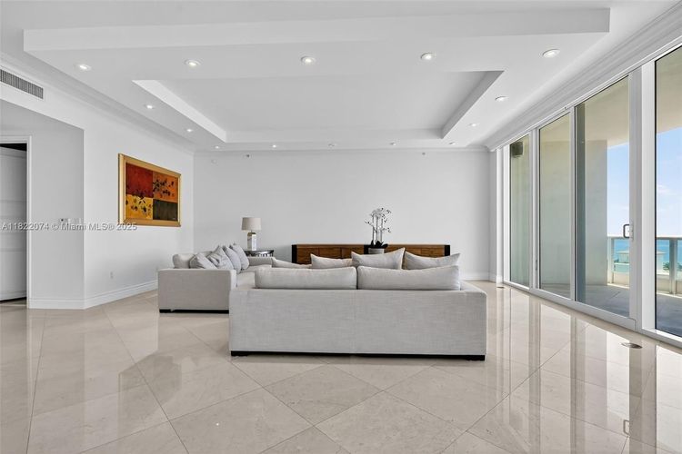 Porto Vita North Tower #2201 image #12