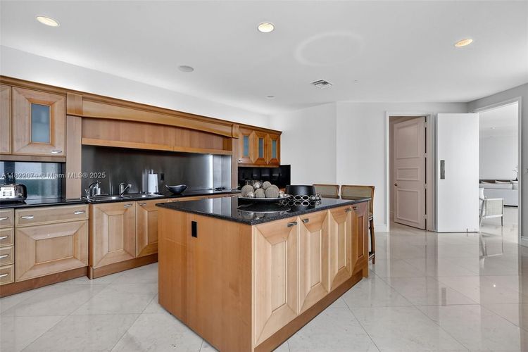 Porto Vita North Tower #2201 image #16