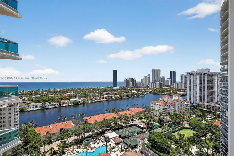 Porto Vita North Tower #2201 image #22