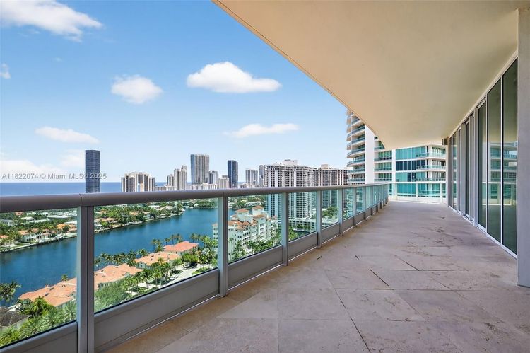 Porto Vita North Tower #2201 image #34