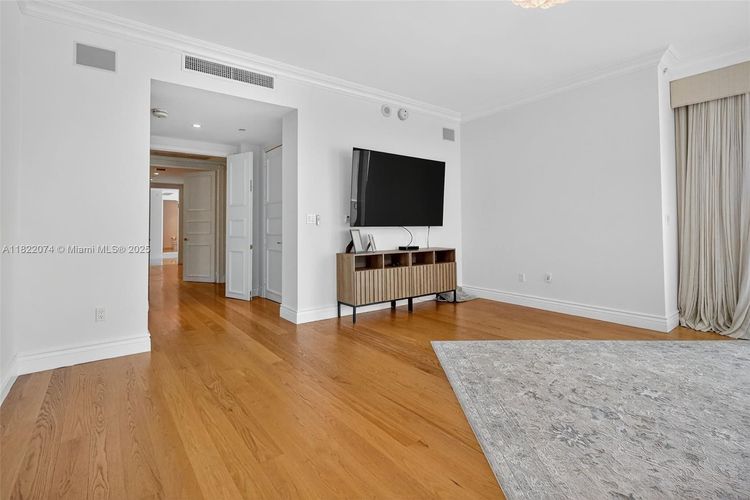 Porto Vita North Tower #2201 image #39