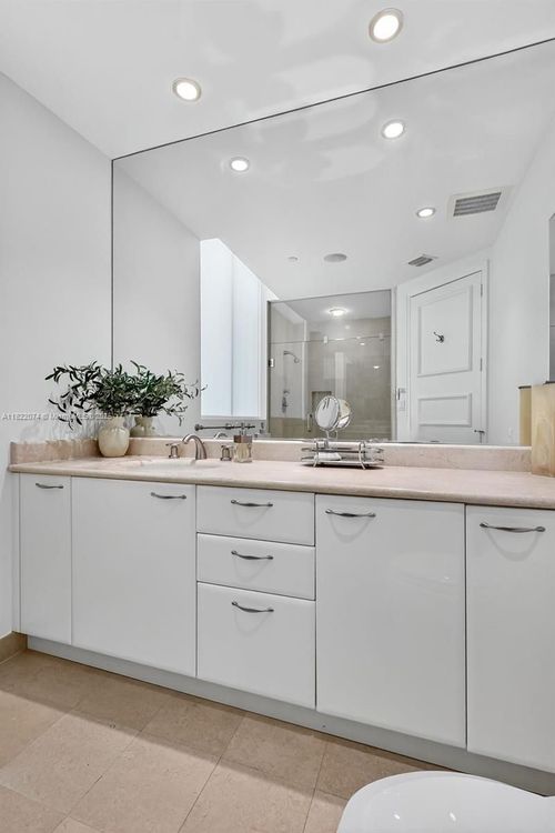 Porto Vita North Tower #2201 image #49