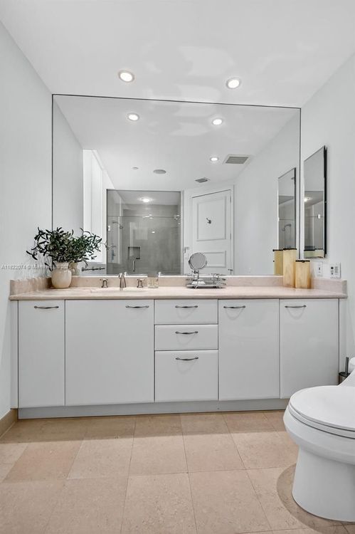 Porto Vita North Tower #2201 image #50