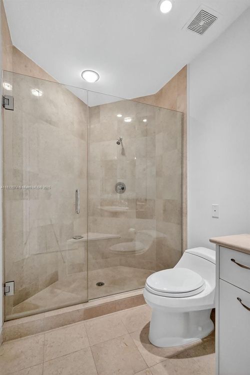 Porto Vita North Tower #2201 image #58