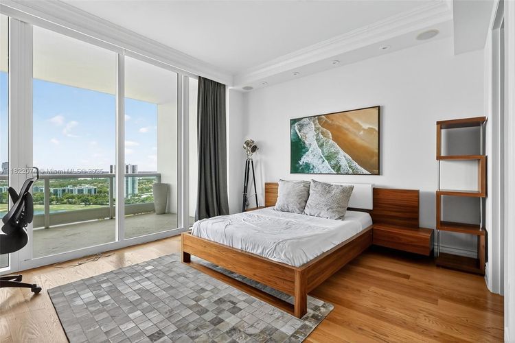 Porto Vita North Tower #2201 image #67