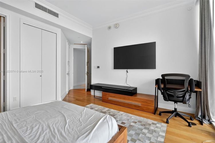 Porto Vita North Tower #2201 image #68