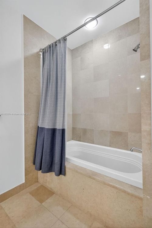 Porto Vita North Tower #2201 image #70