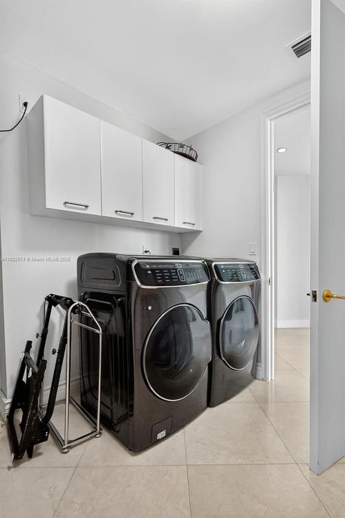 Porto Vita North Tower #2201 image #72