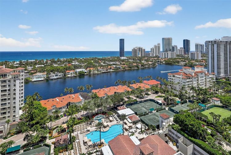 Porto Vita North Tower #2201 image #7