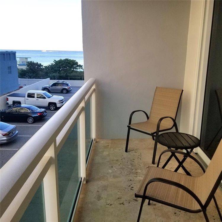 The Collins #408 image #17