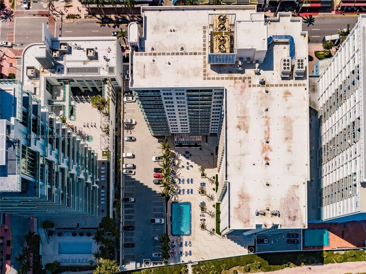 The Collins #408 image #23