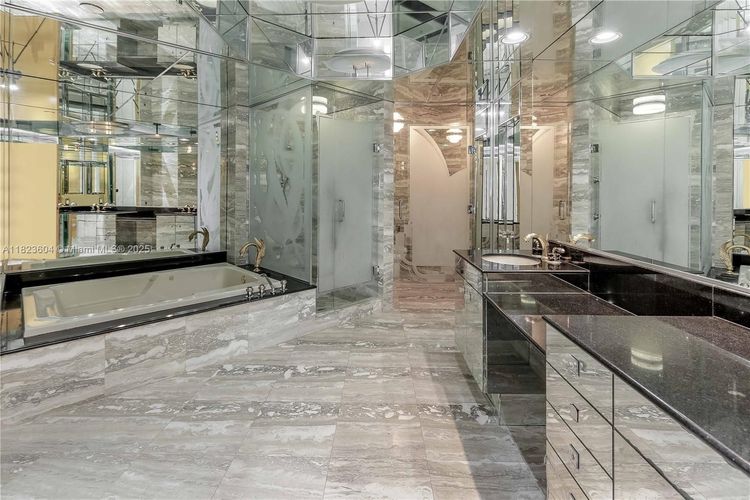 One Island Place #601 image #17