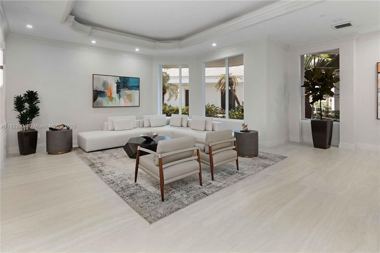 One Island Place #601 image #24