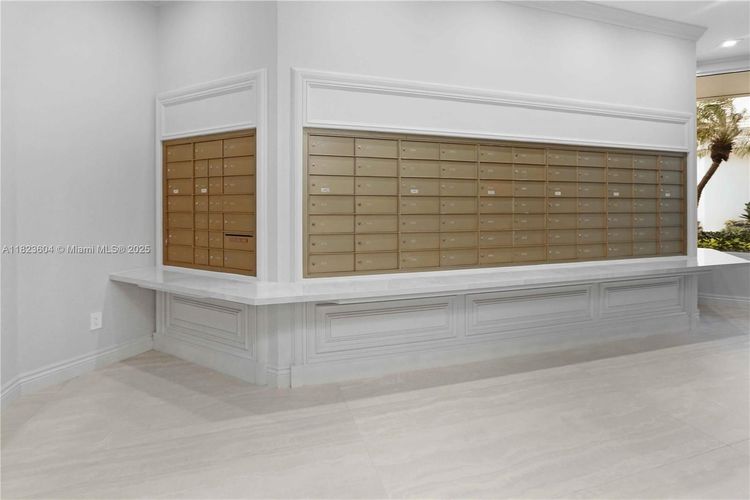 One Island Place #601 image #30