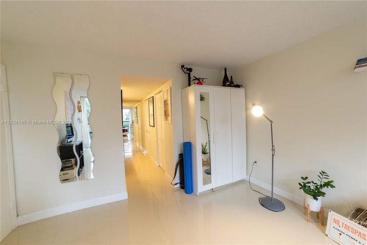 Costa Bella #311 image #6