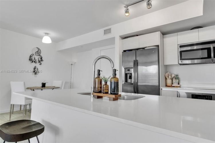 Baltus House #1217 image #18