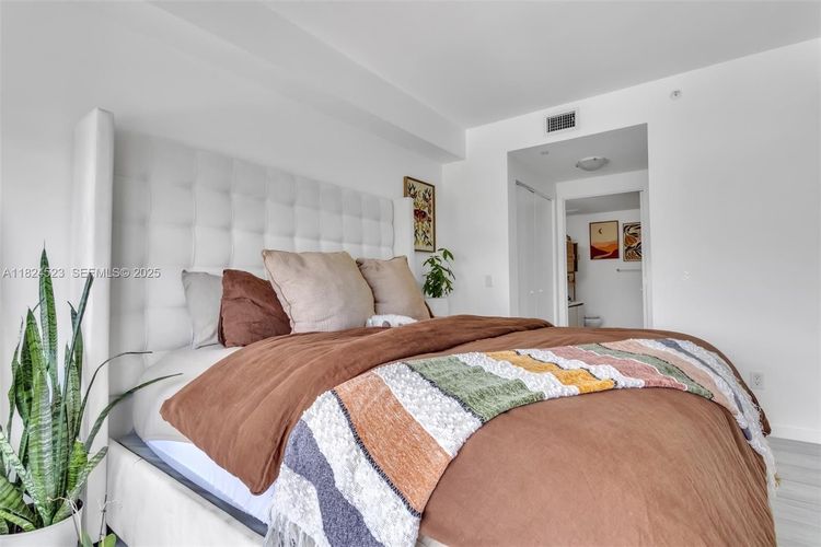 Baltus House #1217 image #20