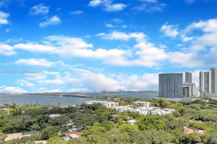 Baltus House #1217 image #38