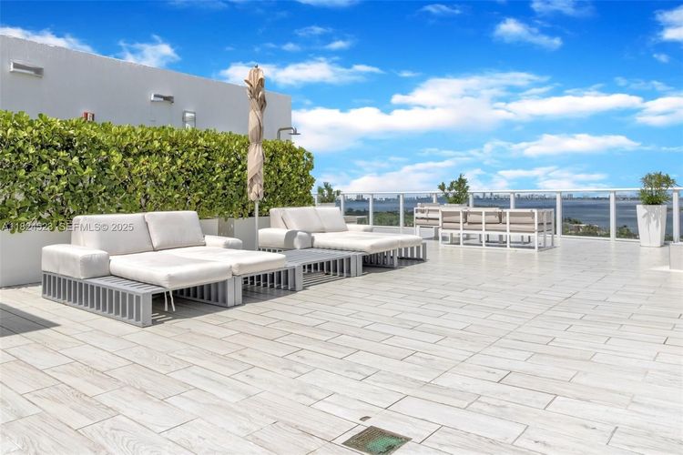 Baltus House #1217 image #45