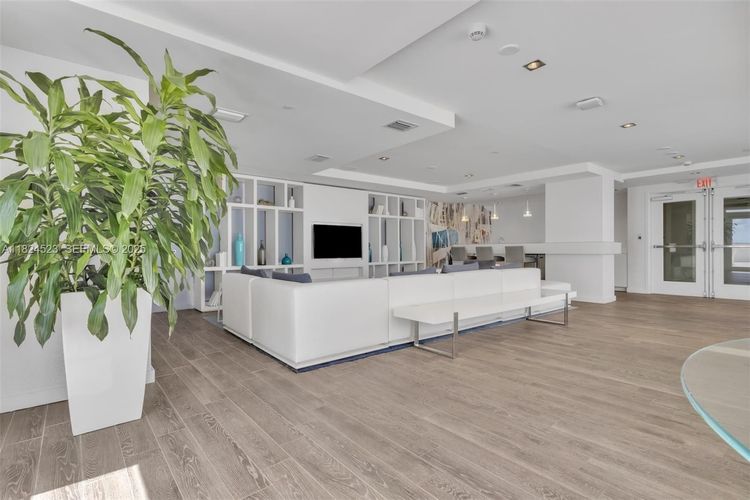 Baltus House #1217 image #52