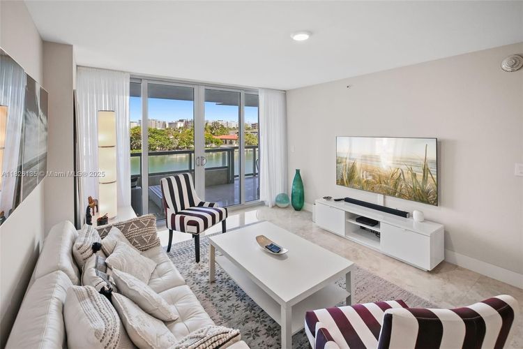 The Ivory #404 image #10