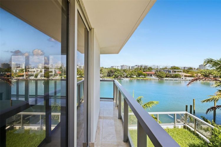 The Ivory #404 image #20