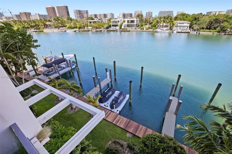 The Ivory #404 image #22