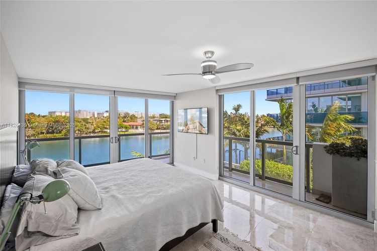 The Ivory #404 image #24