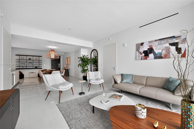 Aston Martin Residences #5009W image #10