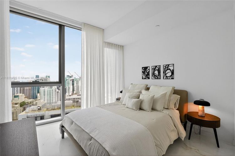 Aston Martin Residences #5009W image #11