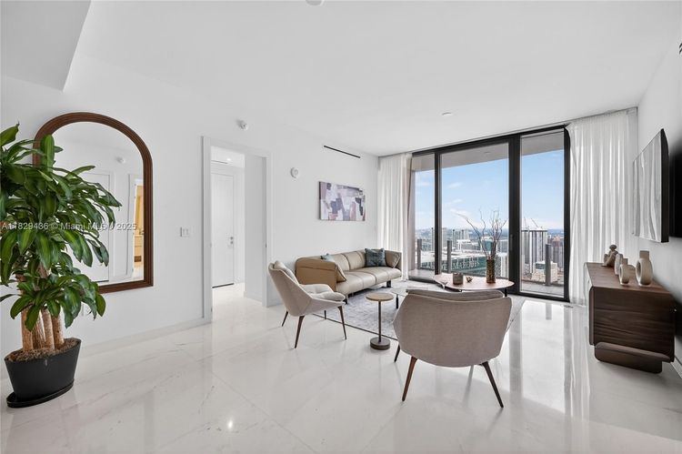 Aston Martin Residences #5009W image #9