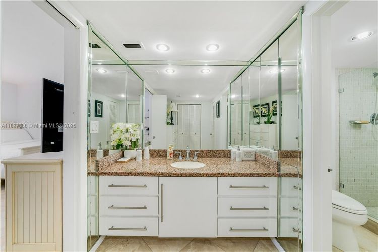 Sands of Key Biscayne #5H image #19